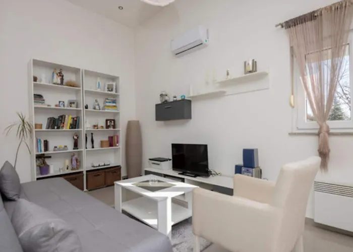 Four Bedroom With Terrace And Swimming Pool Villa Imotski