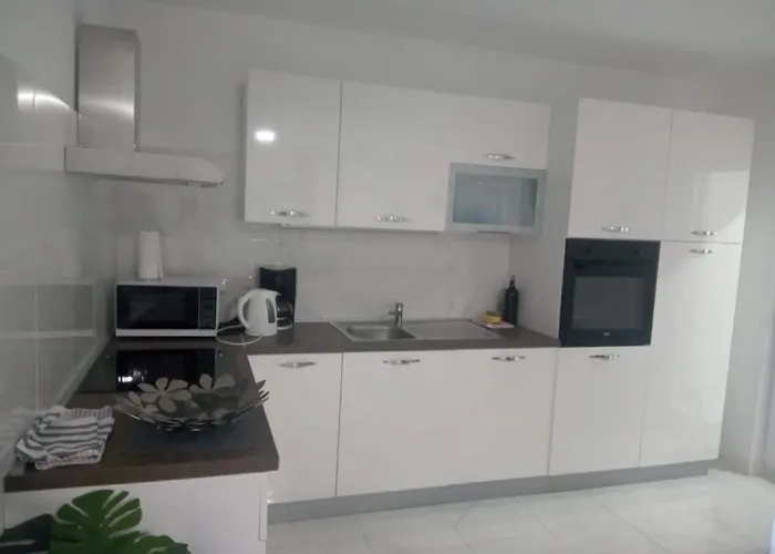 Four Bedroom With Terrace And Swimming Pool